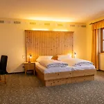 Fichtelberghaus 3*