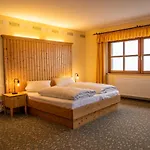 Hotel Fichtelberghaus 3*