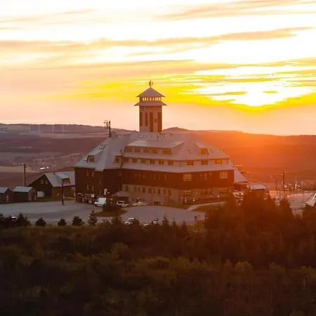 Fichtelberghaus - Ganz Oben Im Erzgebirge Отель Курорт Обервизенталь
