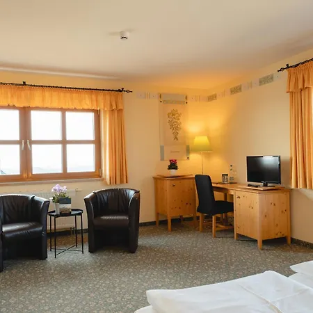 Hotel Fichtelberghaus 3*