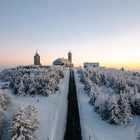 Fichtelberghaus - Ganz Oben Im Erzgebirge